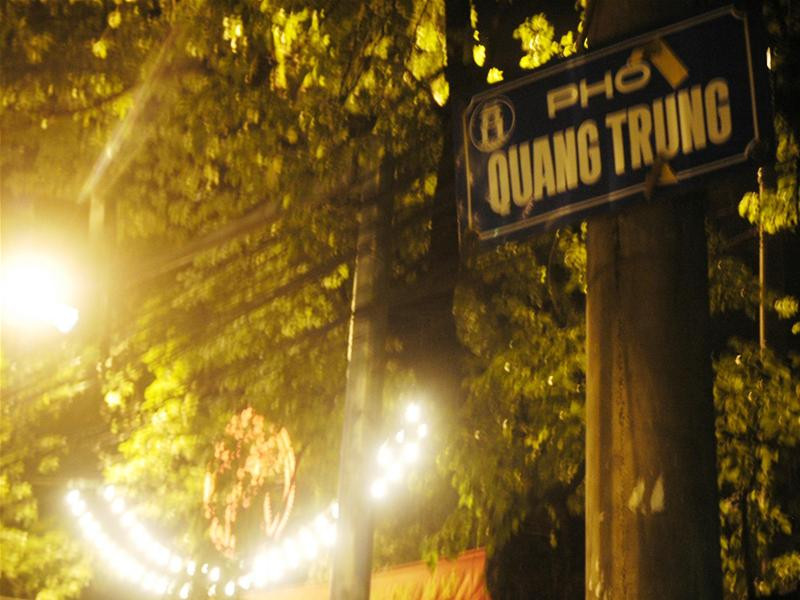 Phố Quang Trung (quận Hoàn Kiếm, Hà Nội) Phố Quang Trung (quận Hoàn Kiếm, Hà Nội)