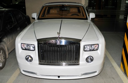 Rolls-Royce Phantom Spirit of Ecstasy Edition chỉ được chế tác đúng 100 chiếc trên phạm vị toàn cầu