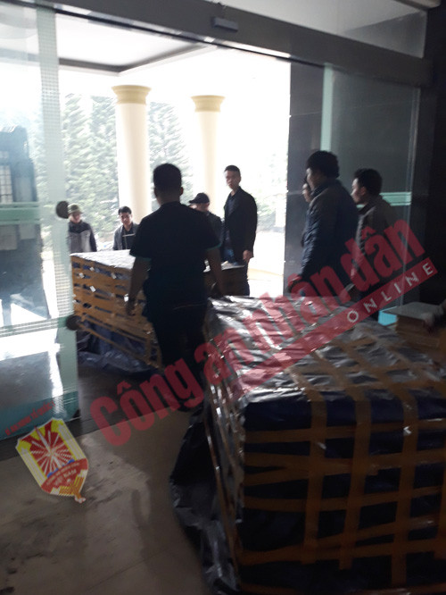 Cận cảnh 'kho tiền' khổng lồ thu được trong đường dây đánh bạc ngàn tỷ ảnh 9