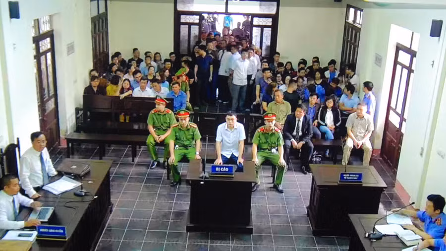 Cựu nhà báo Lê Duy Phong bị tuyên 3 năm tù giam ảnh 1