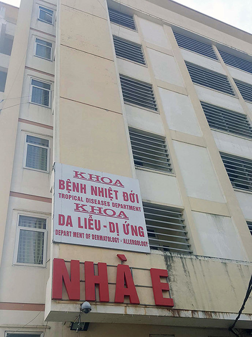 Cận cảnh nơi 2 phạm nhân bỏ trốn khi đang điều trị ở bệnh viện ảnh 1