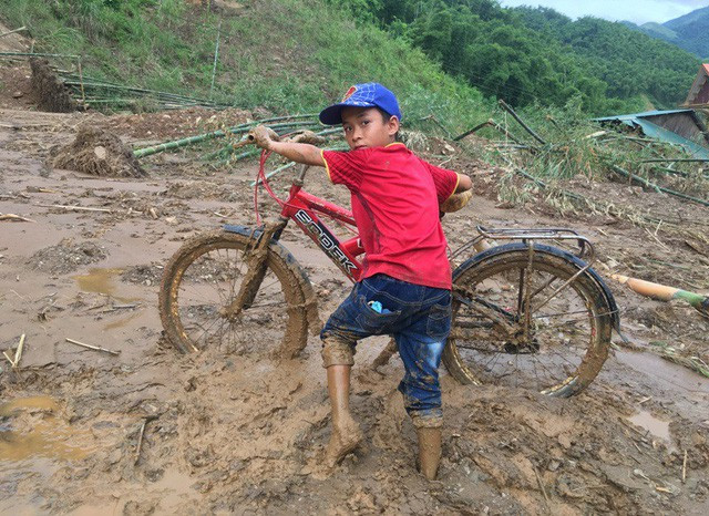 Gần 24 triệu học sinh, sinh viên hân hoan khai giảng năm học mới ảnh 37