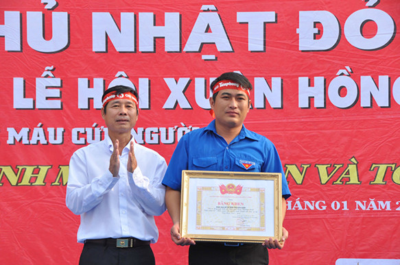 Rộn ràng Chủ Nhật Đỏ tại Kiên Giang ảnh 4