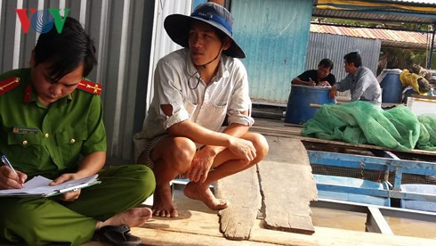 Nhiều vết máu trên con đò của người phụ nữ mất tích bí ẩn ảnh 2