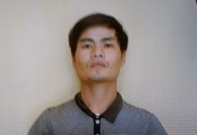 Tông bay xe CSGT, hành hung cảnh sát hình sự ảnh 1