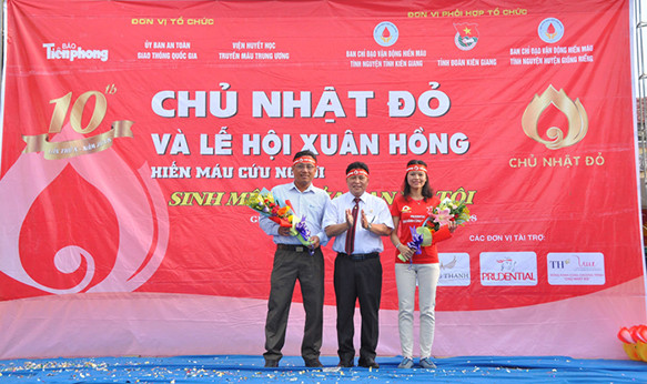 Rộn ràng Chủ Nhật Đỏ tại Kiên Giang ảnh 5