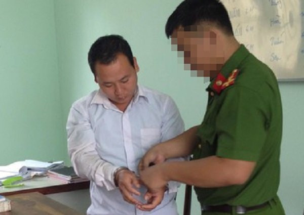 Ly kỳ bé gái 13 tuổi sinh con, 3 người đàn ông vướng lao lý ảnh 1