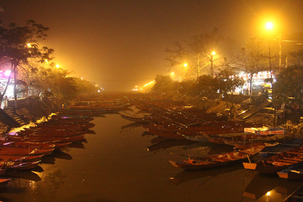 Năm nay, Ban tổ chức bố trí khoảng hơn 4.500 thuyền đò phục vụ du khách phật tử