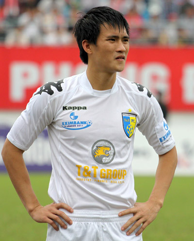 Công Vinh từng lập kỷ lục về số tiền lót tay khi về Hà Nội T&T. Ảnh: Thế Ngọc.