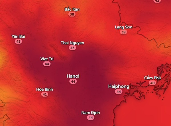 Nhiệt độ cảm nhận ở một số tỉnh thành miền Bắc chiều nay, 8/8. Ảnh: Zoom Earth, OpenStreetMap.