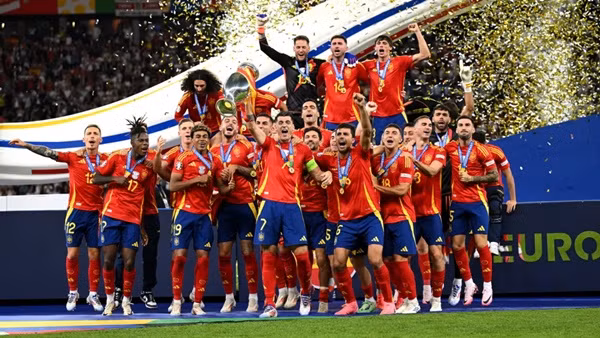 Các nhà vô địch EURO 2024. Ảnh: Michael Regan/ UEFA/ Getty Images.