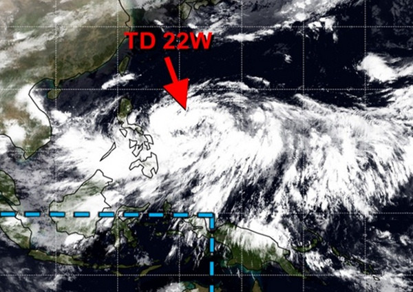 Kristine/ 22W có kích thước lớn đến mức ấn tượng. Ảnh: JTWC.