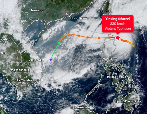 Vị trí của bão Yinxing lúc sáng nay, 7/11, và đường đi dự báo của nó, theo JTWC. Ảnh: Zoom Earth, JMA, JTWC. Vị trí của bão Yinxing lúc sáng nay, 7/11, và đường đi dự báo của nó, theo JTWC. Ảnh: Zoom Earth, JMA, JTWC.