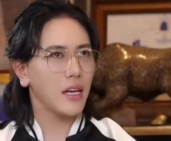 Wang Hongquanxing từng được gọi là "Kim Kardashian của Trung Quốc". Ảnh: Sina. Wang Hongquanxing từng được gọi là "Kim Kardashian của Trung Quốc". Ảnh: Sina.