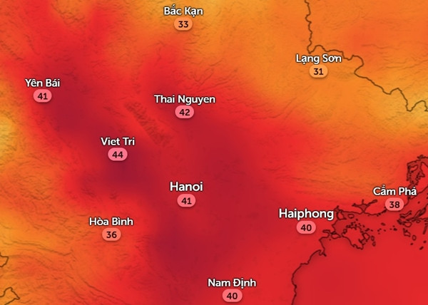 Nhiệt độ ở một số tỉnh thành miền Bắc vào chiều nay, 2/7. Ảnh: Zoom Earth, OpenStreetMap.
