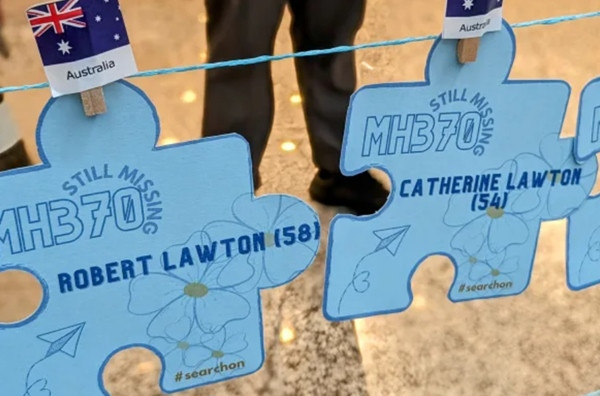 Mỗi nạn nhân được ghi tên trên một mảnh ghép trong buổi lễ tưởng niệm vào ngày 3/3. Ảnh: Zach Hope. Mỗi nạn nhân được ghi tên trên một mảnh ghép trong buổi lễ tưởng niệm vào ngày 3/3. Ảnh: Zach Hope.