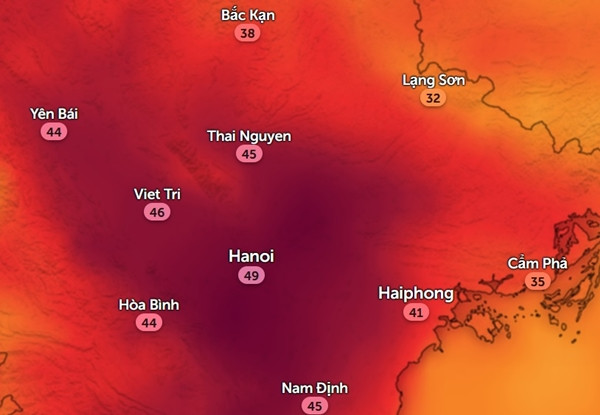 Dự báo nhiệt độ ở một số tỉnh thành miền Bắc vào giữa giờ chiều Chủ Nhật, 21/4. Ảnh: Zoom Earth, OpenStreetMap.