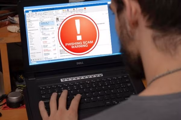 Spear phishing cũng là gửi email giả mạo nhưng có mục đích và có tính thuyết phục hơn. Ảnh: CMU.