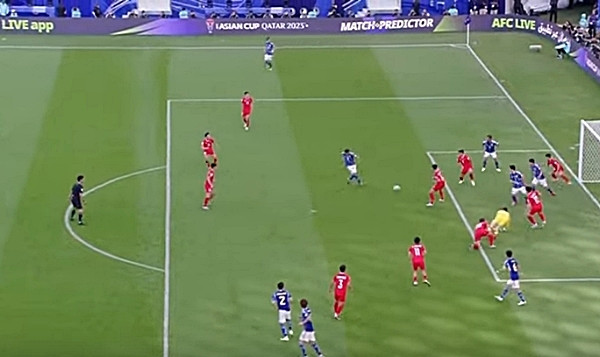 VAR xác định khi Minamino sút bóng thì cầu thủ ĐT Nhật Bản không việt vị. Ảnh: FPT Play. VAR xác định khi Minamino sút bóng thì cầu thủ ĐT Nhật Bản không việt vị. Ảnh: FPT Play.