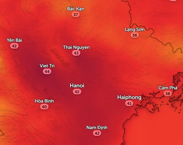 Nhiệt độ cảm nhận ở một số tỉnh thành miền Bắc vào chiều nay, 8/7. Ảnh: Zoom Earth, OpenStreetMap.