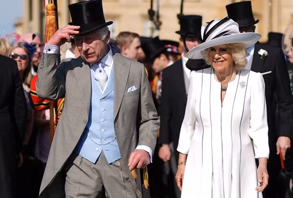 Vua Charles và Hoàng hậu Camilla có mặt ở sự kiện của Hoàng gia Anh cùng khoảng thời gian với sự kiện mà Harry về dự. Ảnh: Jordan Pettitt/ Getty.
