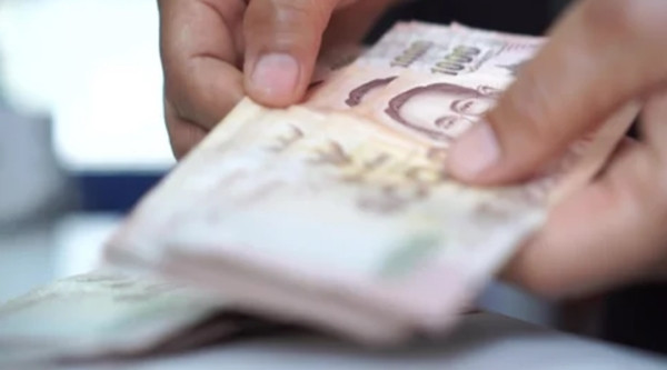 Du khách nước ngoài đến Thái Lan cần mang theo tiền mặt. Ảnh minh họa: Shutterstock. Du khách nước ngoài đến Thái Lan cần mang theo tiền mặt. Ảnh minh họa: Shutterstock.