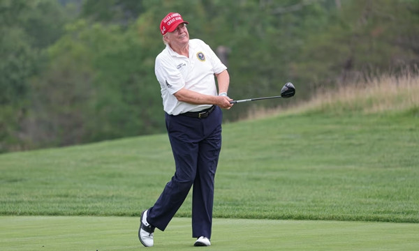 Ông Trump gần như không bao giờ lựa chọn quần jeans. Ảnh: Vincent Carchietta/ USA Today Sports. Ông Trump gần như không bao giờ lựa chọn quần jeans. Ảnh: Vincent Carchietta/ USA Today Sports.