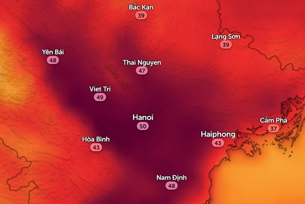 Nhiệt độ cảm nhận thực tế ngoài trời ở một số tỉnh thành miền Bắc vào 15h thứ Sáu, 26/4: Hà Nội đã chạm ngưỡng 50oC. Ảnh: Zoom Earth, OpenStreetMap. Nhiệt độ cảm nhận thực tế ngoài trời ở một số tỉnh thành miền Bắc vào 15h thứ Sáu, 26/4: Hà Nội đã chạm ngưỡng 50oC. Ảnh: Zoom Earth, OpenStreetMap.
