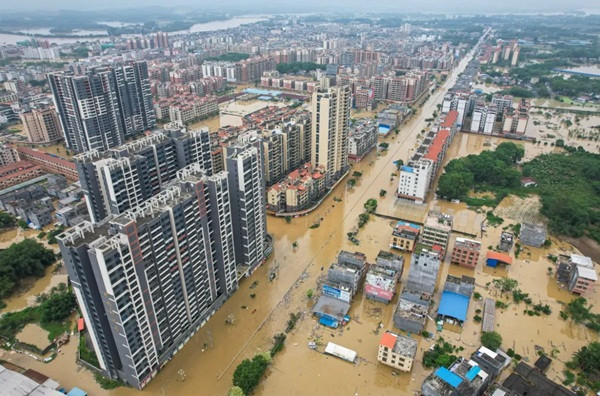 Nhà cửa, đường phố bị ngập ở thành phố Thanh Viễn (tỉnh Quảng Đông, Trung Quốc). Ảnh: CNS via AFP. Nhà cửa, đường phố bị ngập ở thành phố Thanh Viễn (tỉnh Quảng Đông, Trung Quốc). Ảnh: CNS via AFP.