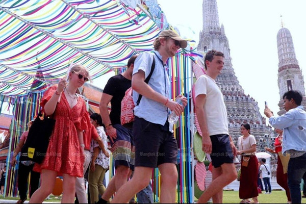 Người dân ở nhiều nước Đông Nam Á rất thân thiện với người nước ngoài. Ảnh minh họa: Bangkok Post. Người dân ở nhiều nước Đông Nam Á rất thân thiện với người nước ngoài. Ảnh minh họa: Bangkok Post.