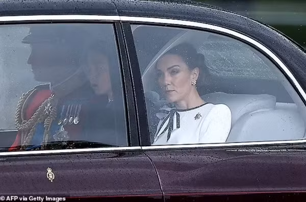 Gia đình William - Kate đi dự lễ diễu hành mừng sinh nhật Vua Charles III. Ảnh: AFP via Getty.