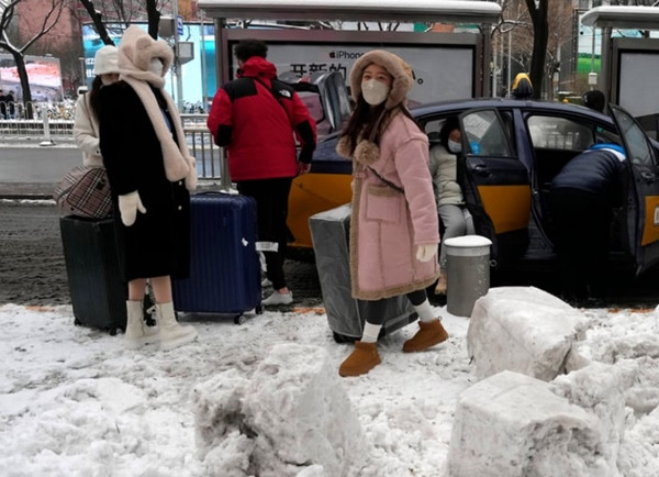 Một số quốc gia đã có những đợt rét kỷ lục trong tháng 12/2023 và tháng 1/2024. Ảnh: AP. Một số quốc gia đã có những đợt rét kỷ lục trong tháng 12/2023 và tháng 1/2024. Ảnh: AP.