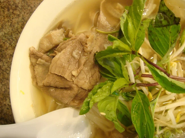 Món phở của Việt Nam luôn có mặt trong các danh sách những món ăn ngon nhất thế giới và được nhiều người nổi tiếng ở khắp nơi yêu thích. Ảnh: Flickr.