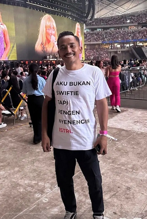 "Tôi không phải là Swiftie nhưng tôi muốn làm cho vợ tôi vui". Ảnh: Instagram.