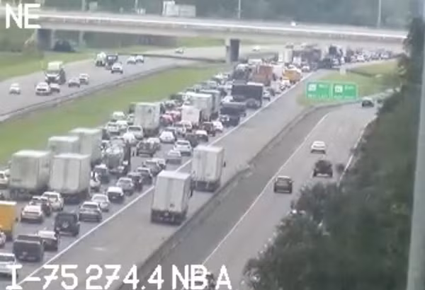 Nhiều người dân ở bang Florida (Mỹ) đã đi sơ tán để tránh siêu bão Milton. Ảnh: BirdingPeepWx. Nhiều người dân ở bang Florida (Mỹ) đã đi sơ tán để tránh siêu bão Milton. Ảnh: BirdingPeepWx.