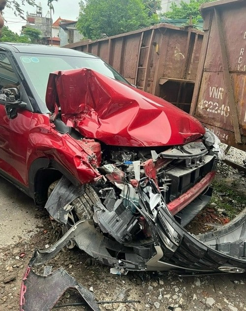Hậu quả của việc chọn sai chỗ đỗ xe. Ảnh: MS News.