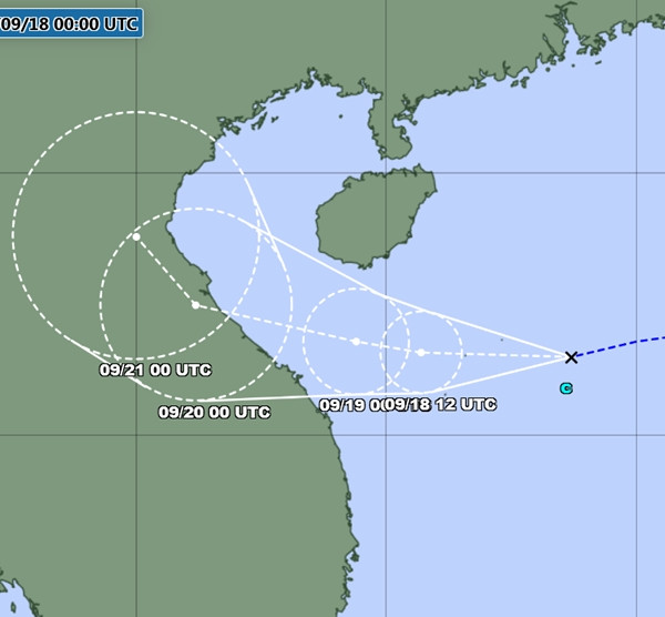 Dự báo của JMA vào sáng 18/9 về đường đi của ATNĐ 98W. Ảnh: JMA. Dự báo của JMA vào sáng 18/9 về đường đi của ATNĐ 98W. Ảnh: JMA.
