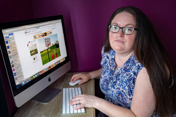 Kelly Knipes. Ảnh: SWNS. Kelly Knipes. Ảnh: SWNS.