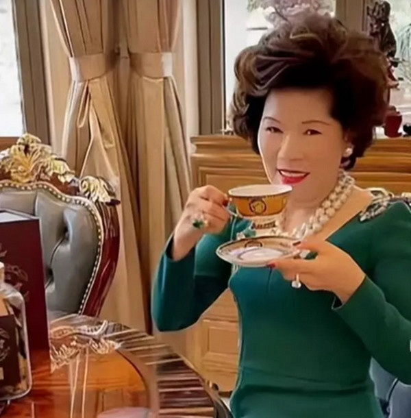 Baoyu Jiajie cũng là một influencer bị khóa tài khoản. Ảnh: 163. Baoyu Jiajie cũng là một influencer bị khóa tài khoản. Ảnh: 163.