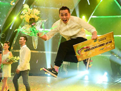 Ngọc Thịnh trong đêm đăng quang “Vũ công được yêu thích nhất” cuộc thi năm nay. Ngọc Thịnh trong đêm đăng quang “Vũ công được yêu thích nhất” cuộc thi năm nay