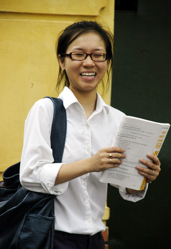 Xong một môn rồi, vui quá, chuẩn bị cho thử thách tiếp theo thôi