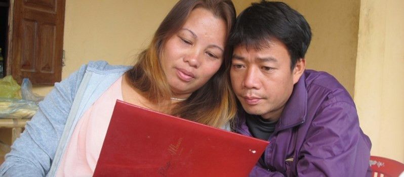 Anh Chung Súng Hung rất hiểu và thông cảm cho hoàn cảnh của vợ.