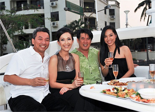 Từng là nhan sắc nổi bật trên phim ảnh suốt thập niên 1980 - 1990, Diễm My giã từ sự nghiệp lấy chồng ở tuổi ngoài 30