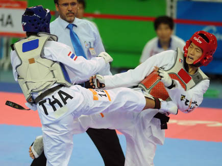 Huỳnh Châu (giáp đỏ). Huỳnh Châu (giáp đỏ)