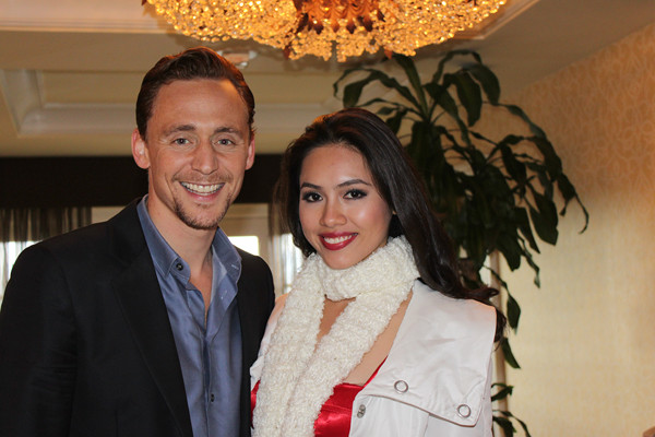 Hoàng My cũng có cơ hội gặp gỡ nam diễn viên Tom Hidlleston, người thủ vai Loki