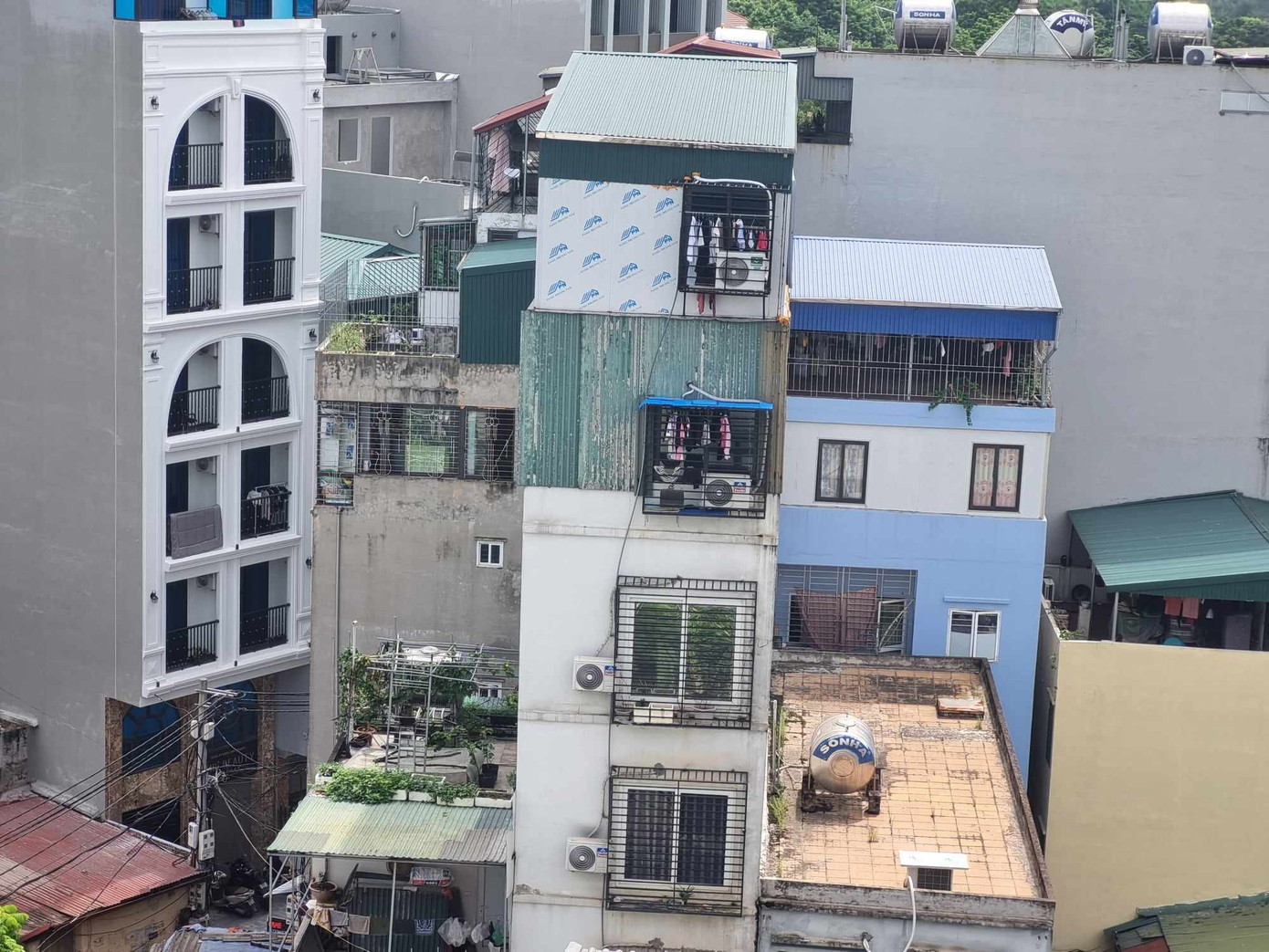 Hiện trạng chung cư mini ở Hà Nội.