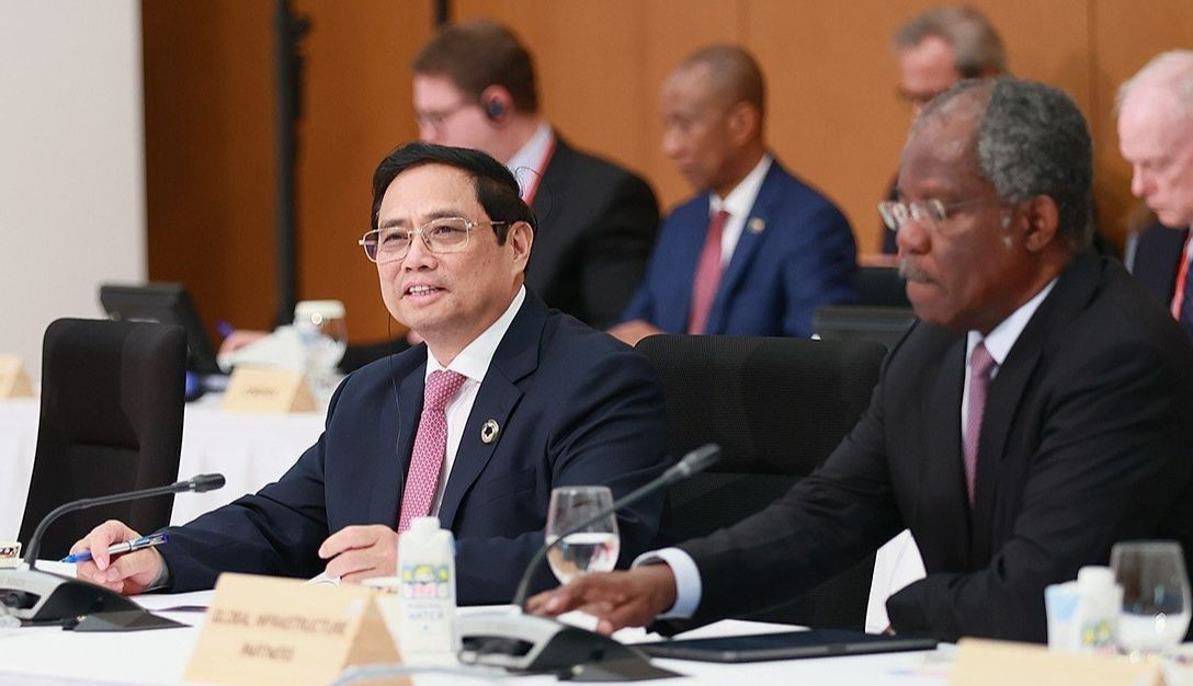 Thủ tướng Chính phủ Phạm Minh Chính dự và phát biểu tại Phiên họp “Cùng hợp tác xử lý đa khủng hoảng&quot;. (Ảnh: NB)