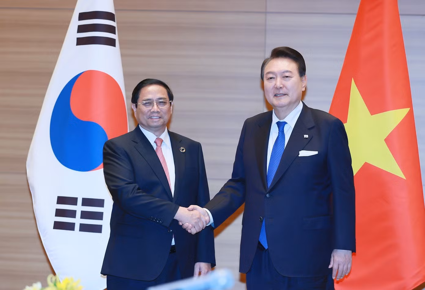Thủ tướng Chính phủ Phạm Minh Chính đã hội kiến Tổng thống Hàn Quốc Yoon Suk Yeol. Ảnh Nhật Bắc