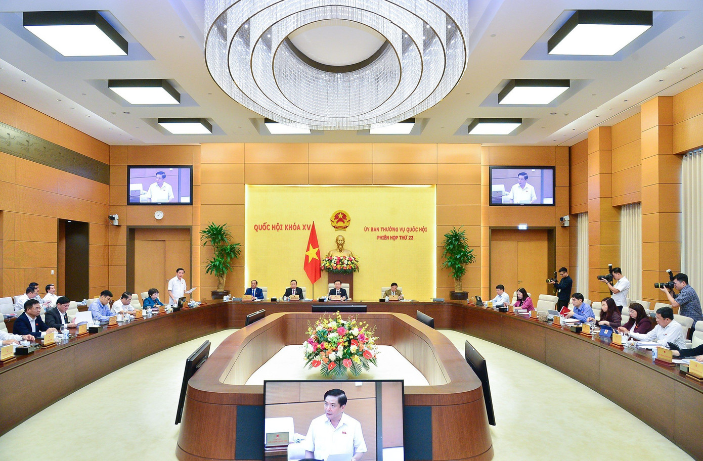 Các đại biểu tham dự phiên họp thứ 23 của Uỷ ban Thường vụ Quốc hội. Ảnh: QH Các đại biểu tham dự phiên họp thứ 23 của Uỷ ban Thường vụ Quốc hội. Ảnh: QH