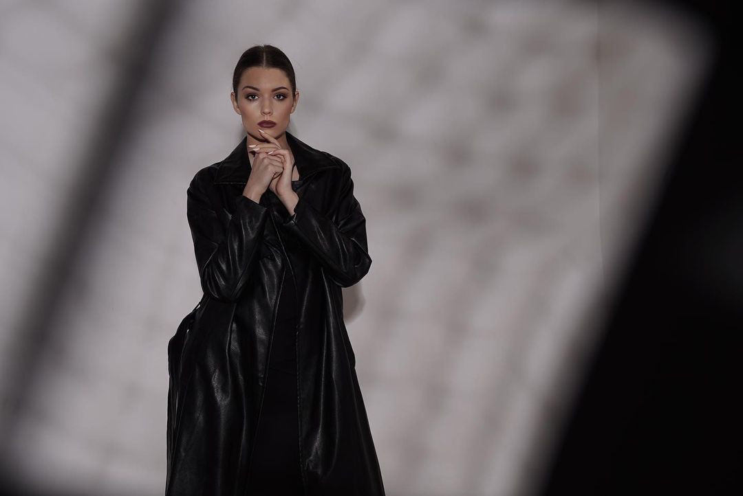 Bên cạnh đó, Margarita cũng là người mẫu nổi tiếng. Cô từng tham gia trình diễn tại nhiều tuần lễ thời trang cao cấp.